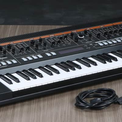 Roland Jupiter-X 61-Key Synthesizer