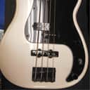 Fender Artist Series Duff McKagan Deluxe Precision Bass with Rosewood Fretboard 2019 - Present - White Pearl