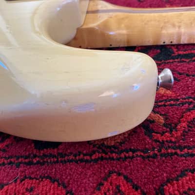 DEARNALEY STRATOCASTER 1999 - OUTSTANDING BIRDSEYE MAPLE AND BLONDE, GREAT SOUND AND PLAYABILITY image 11