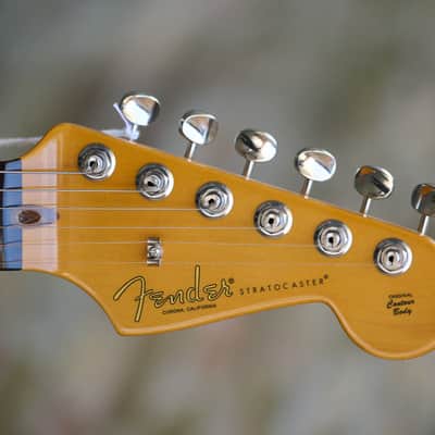 Fender American Professional Classic Stratocaster® - Faded Sherwood Green Metallic image 2