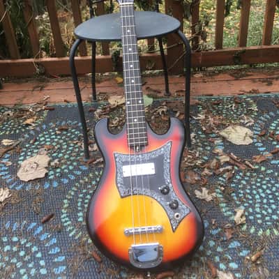 1960s Japanese/Korean bass - Teisco/Cameo image 2