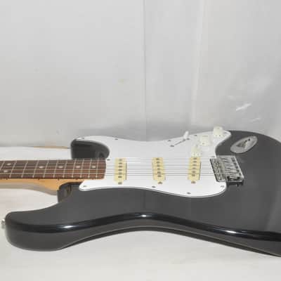 Fender Stratocaster K008976 Electric Guitar Ref No 7577 image 8