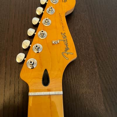 Fender Player II Stratocaster Maple Neck 70th Anniversary image 2