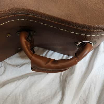 Gibson J-45 Acoustic Guitar Case 1990s - Brown image 11