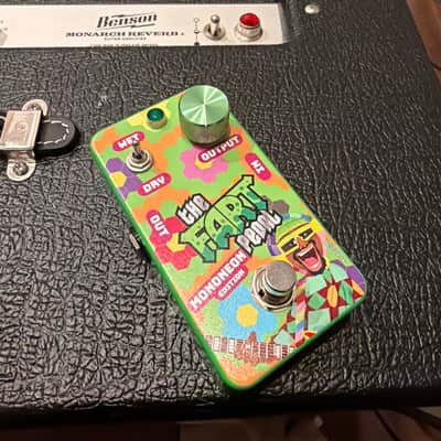 Fart Pedal The Fart Pedal MonoNeon Edition 2022 - Green Graphic image 1