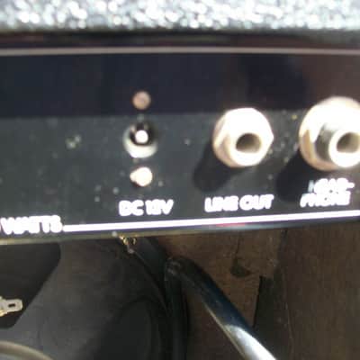 Gorilla GG-25 1980's S.S. 25W 1-8" Spkr. Vintage Guitar Combo Amp. All original. AC/DC powered. image 6