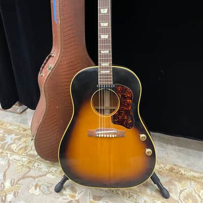 Gibson J-160E 1956 - Sunburst w/ original case image 1