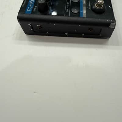 TC Helicon Voicetone Create Vocal Reverb Delay Multi Effects Pedal + PSU image 4