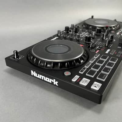 Numark Mixtrack Platinum FX DJ Controller 2020 - Present - Black image 3