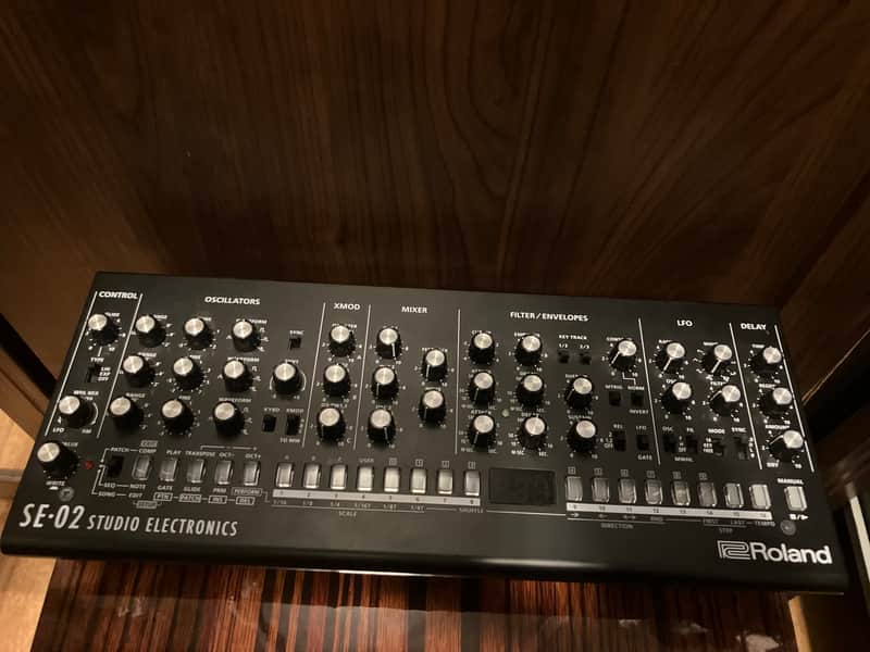 Roland SE-02 Boutique Series Synthesizer Module 2017 - Present - Black image 1