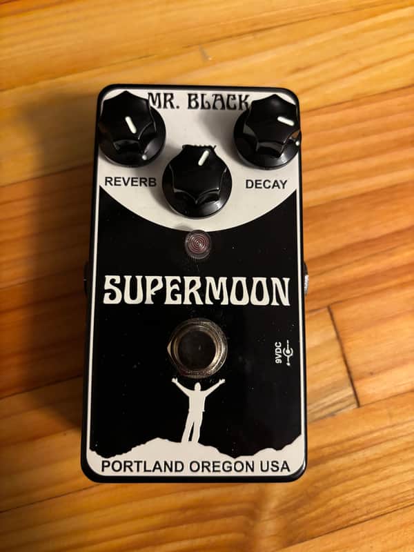 Mr. Black Supermoon