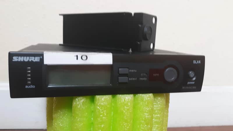 Shure SLX4= H5 Diversity Wireless Mic Receiver - H5 Band (518-542 MHz) image 1
