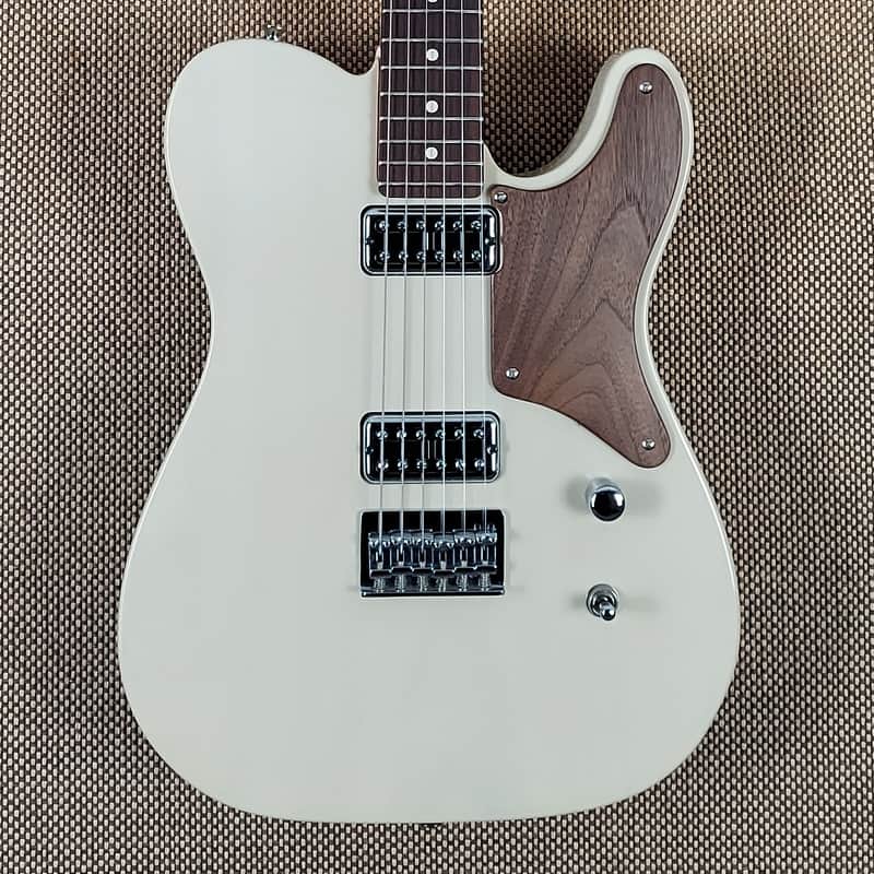 Fender Classic Player Cabronita Telecaster 2024 Custom Pickguard (GB-37)