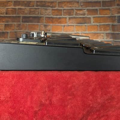 Line 6 POD xt Live Multi-Effect & Amp Modeler image 7
