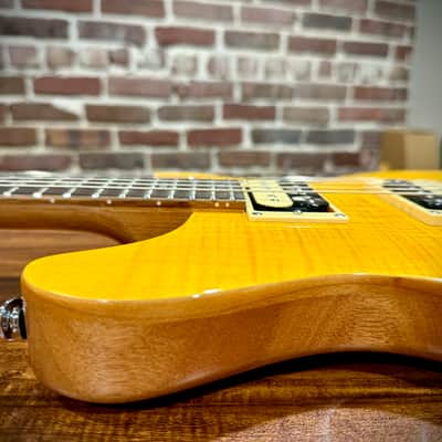PRS Santana SE 2015-2020 - Santana yellow image 5