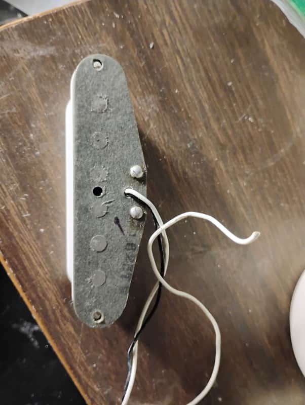 Fender Stratocaster Pickup 1979 Original Vintage grey bobbin USA Part, works perfectly, 5.7k ohms, for luthier project restoration restore image 1