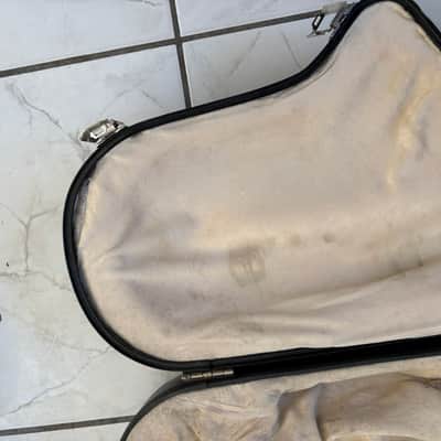 Selmer flight case alto saxophone image 16