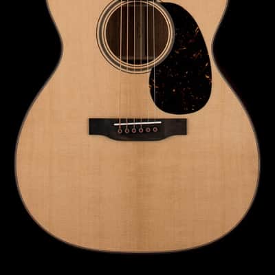 Martin 000-18 Modern Deluxe Acoustic Guitar w/HS image 1