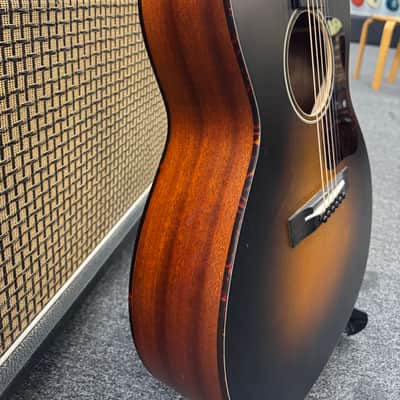 Eastman E1 OOSS Acoustic Guitar With Gig Bag image 3