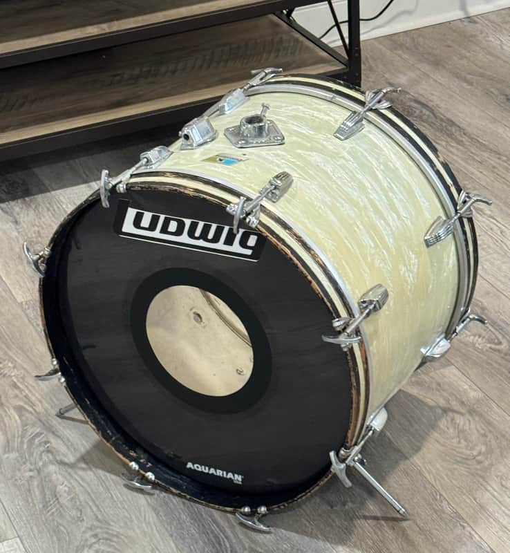 Ludwig 20 inch bass drum 3 ply 70s  - White marine pearl image 1