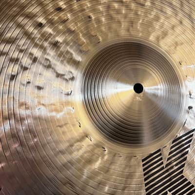 Zildjian 22" K Series Dark Medium Ride Cymbal - Traditional image 2