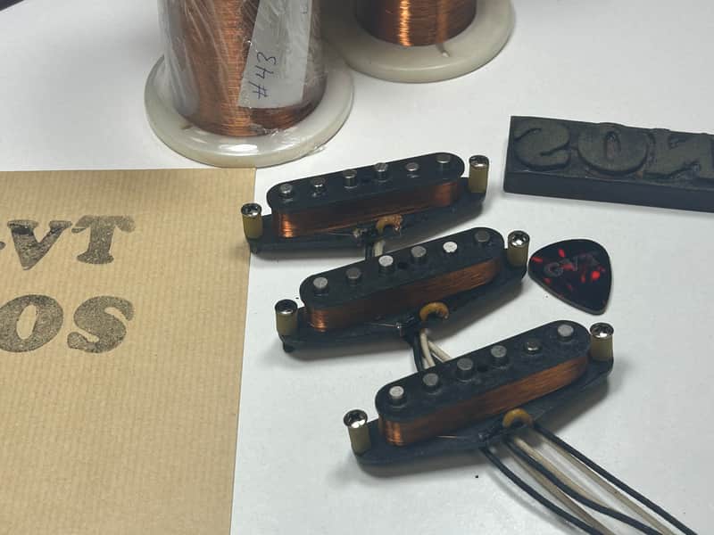 General Vintage Tone NOS pickup set for Stratocaster ®️ 1962 specs Vintage Heavy Formvar Corona Wire INC, New York 70s image 1