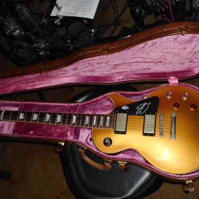 Gibson  Bonamassa Aged Limited run Custom Shop Les Paul Goldtop Signed by Joe image 8