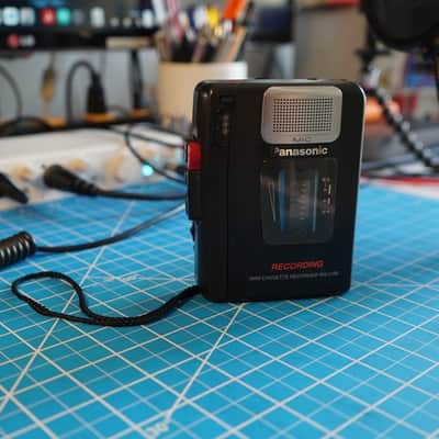 [Pro Serviced 🔥] Panasonic RQ-L100 Vintage Cassette Recorder Walkman image 9