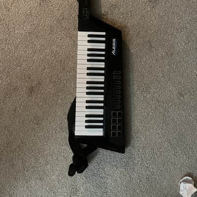 Alesis Vortex 2 Wireless Keytar USB/MIDI Controller - Black image 3
