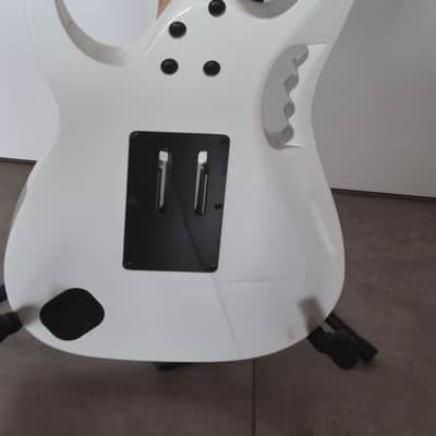 Ibanez JEM Junior Steve Vai 2022 - White image 5