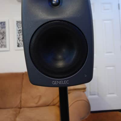Genelec 8040B 6.5" with Genelec stands! Powered Nearfield Studio Monitor (Pair) 2013 - 2021 - Gray image 6