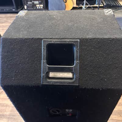 SWR Goliath SR 6 x 10 Bass Amplifier Cabinet image 4