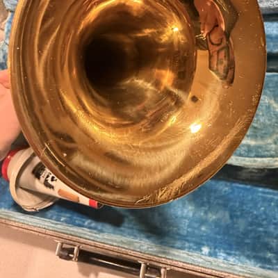 Conn 22B Victor 1960 - Brass Lacquered image 5