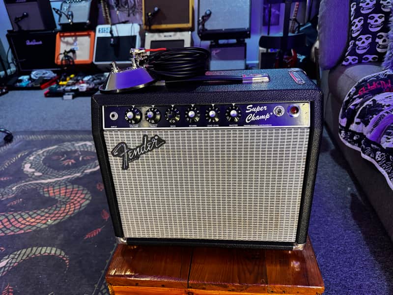 Fender Super Champ 18-Watt 1x10" Guitar Combo 1982 - 1986 - Black