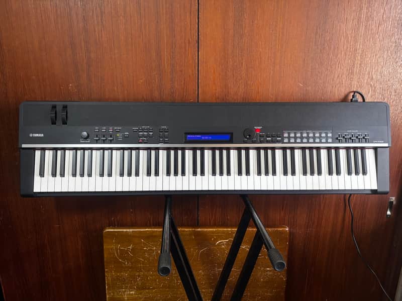 Yamaha CP4 88-key Wooden Key Stage Piano | Reverb Canada