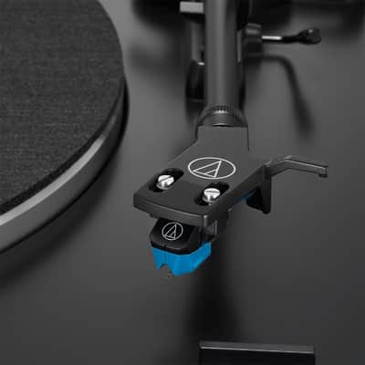 Audio-Technica AT-LP3XBT-WH Fully Automatic Wireless Belt-drive Turntable w/ Record Care Bundle image 9