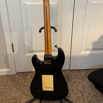 Squier Bullet Stratocaster ST-3 Japan 1984 - Black image 4