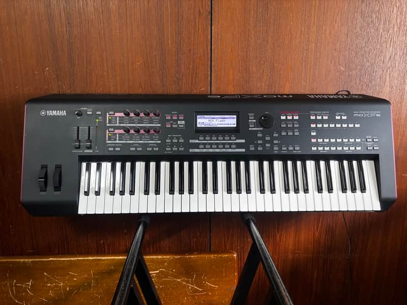 Yamaha MOXF 6 Music Production Synthesizer Workstation | Reverb Canada
