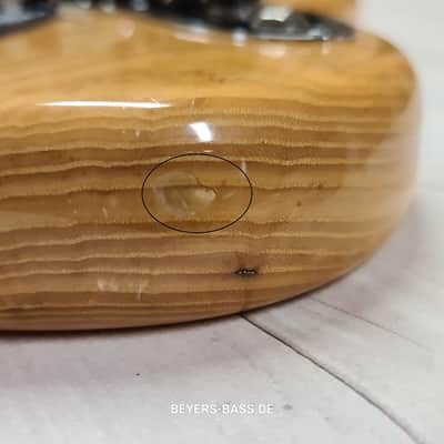 Fender American Vintage '74 Jazz Bass with Maple Fretboard 2013 - 2014 Natural image 15