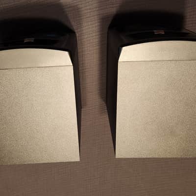 JBL LSR305 2-Way Active Studio Monitors (Pair) 2010s - Black image 5