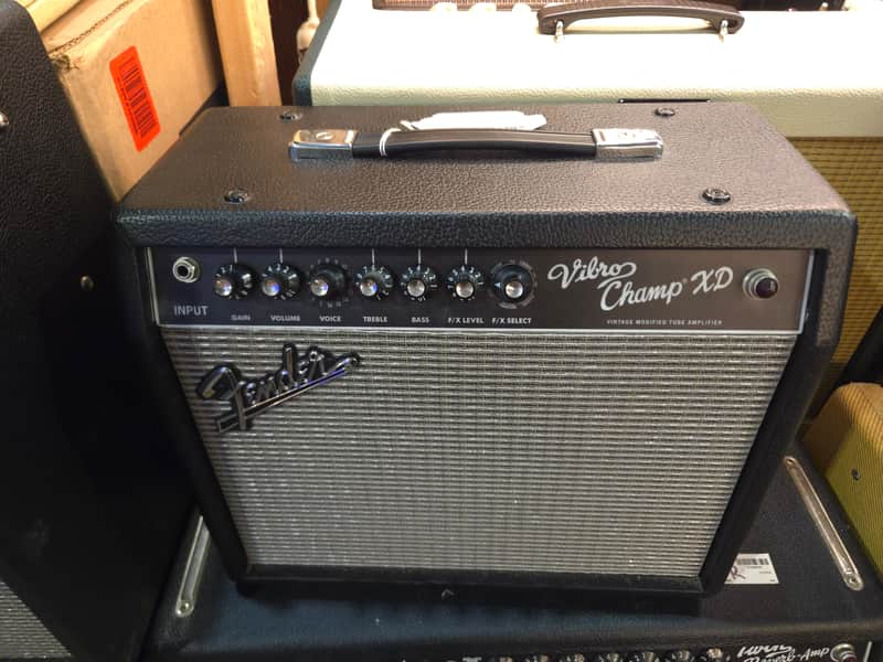 Fender Vibro Champ XD 5-Watt 1x8" Guitar Combo