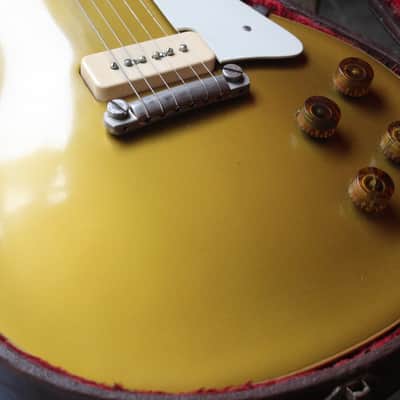 GIBSON "1952/53 Les Paul Standard Goldtop Refinished and Wraparound conversion, new pickuard and wraparound bridge"HARDCASE image 19