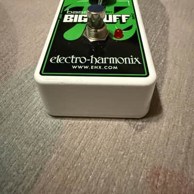 Electro-Harmonix Nano Bass Big Muff Pi Distortion / Sustainer 2014 - Present - Green / Black image 5