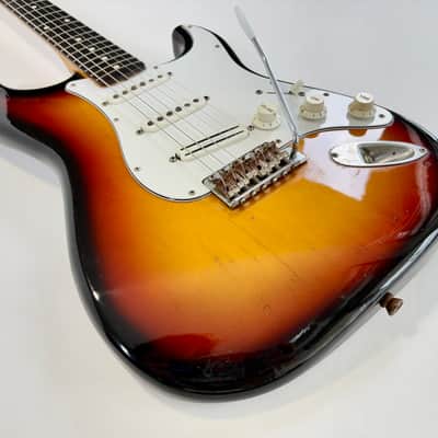 Fender Stratocaster ST-62 crafted in Japan 2004-2005 Sunburst image 7