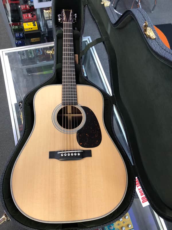 Martin D28 Authentic 1937 VTS Acoustic with Case image 1