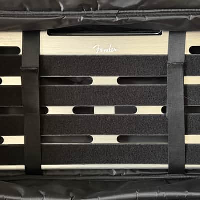 Fender Professional Pedal Board - Medium 2020 - Present - Black