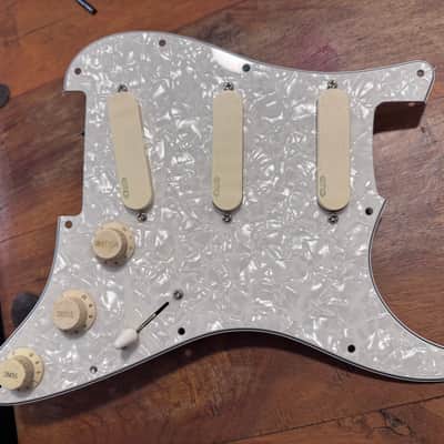 EMG DG20 David Gilmour Pre-Wired Loaded Strat Pickguard 2010s - Ivory/White Pearl image 1