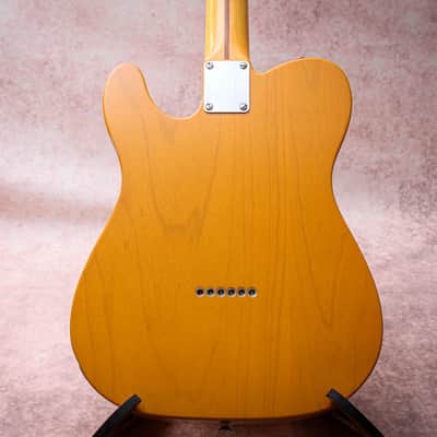 FENDER USA American Vintage '52 Reissue Telecaster "Butterscotch Blonde + Maple" (2011) image 15