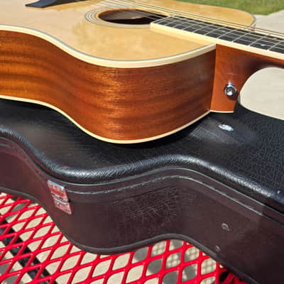 Taylor DN3 2009 - Natural with Expression System pickup system image 8