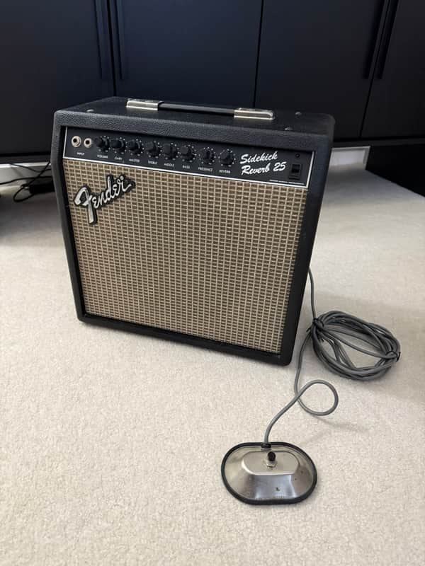 Fender Sidekick Reverb 25 Amplifier 1985-86 image 1